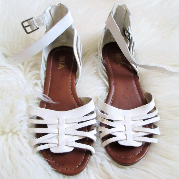 mia white sandals
